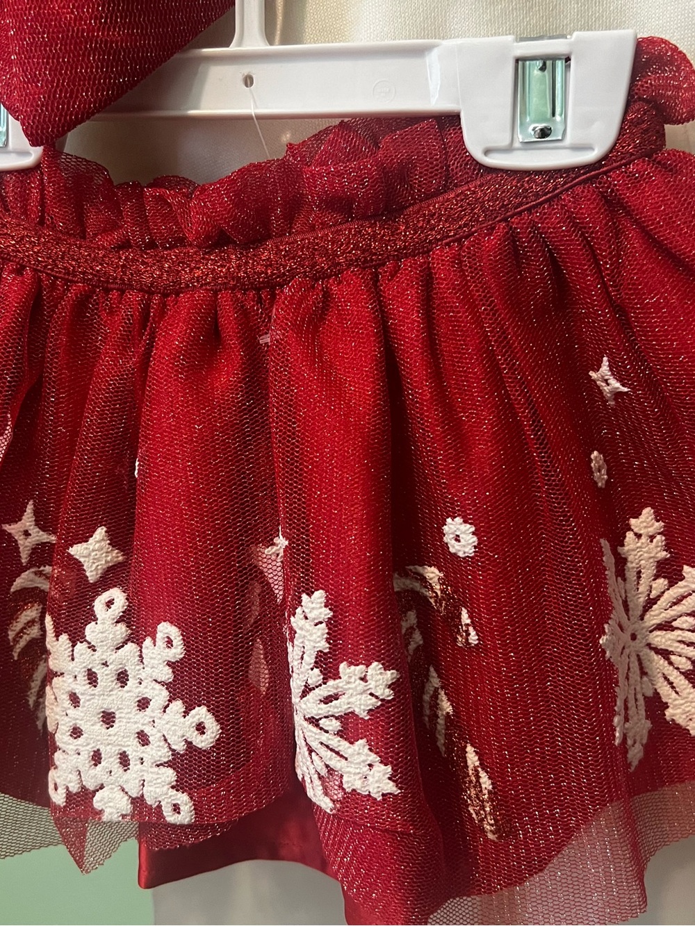 Cynthia Rowley White Sweatshirt & Red Tulle Skirt Set - Picture 5 of 5